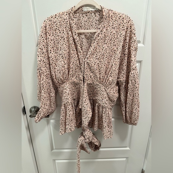 NWOT Bishop + Young Wrap Top - Picture 2 of 5